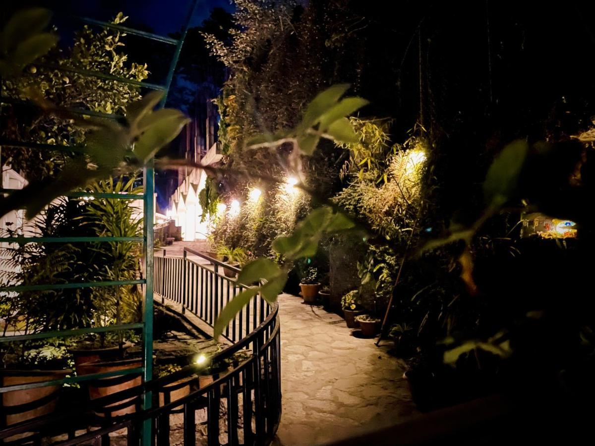 Noblestride Resort Gangtok Buitenkant foto